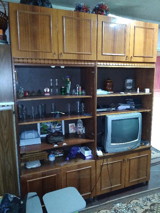 Стінка меблева, коричневого кольору