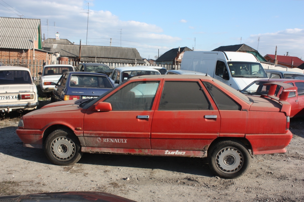 Автомобіль RENAULT 21, 1988 року випуску, державний номер АХ9459АМ, номер кузову VF1L4850501082433