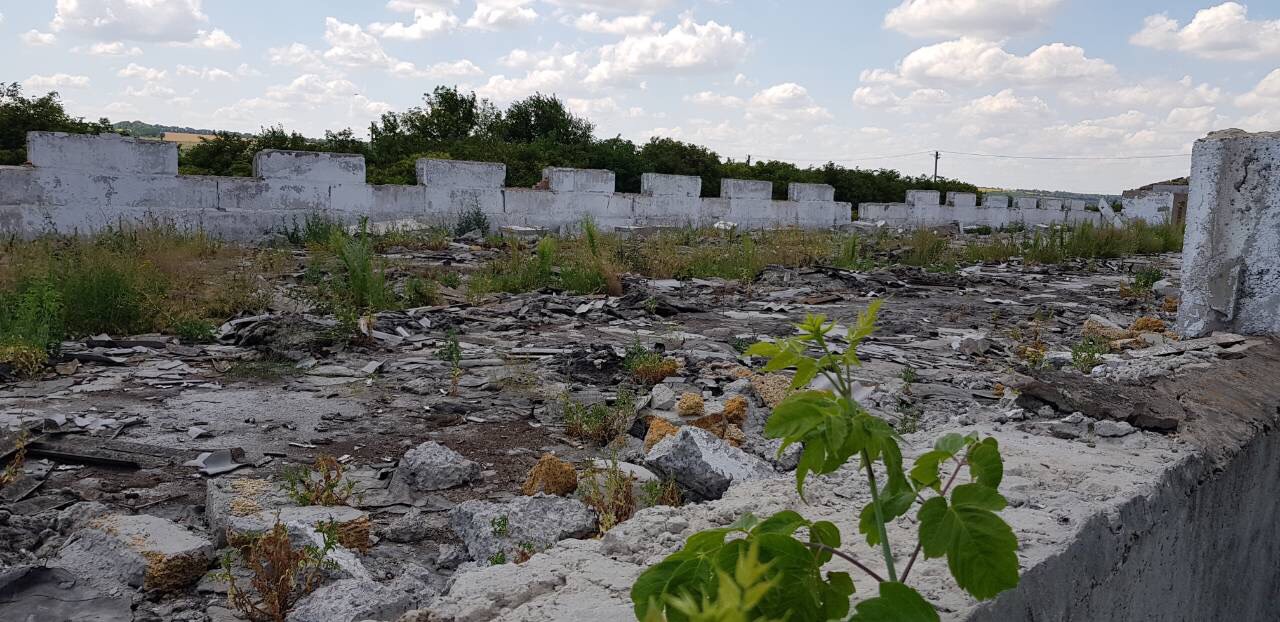 Нежитлова будівля свинарнику літера 