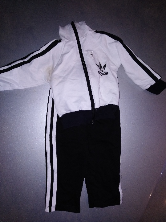 Дитячий спортивний костюм, новий