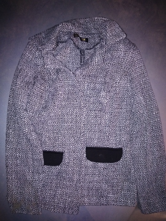 Піджак жіночій, новий, етикетка з написом 