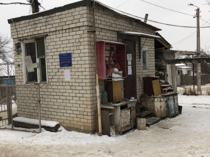 Нежитлова будівля: приміщення чергового (пункт охорони) загальною площею 9,8 кв.м., за адресою: м.Харків, вул.Ігоря Муратова, 2-А (попередня назва - Тінякова, 2-А)