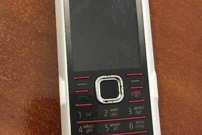 Мобільний телефон "NOKIA 7210с", білого кольору