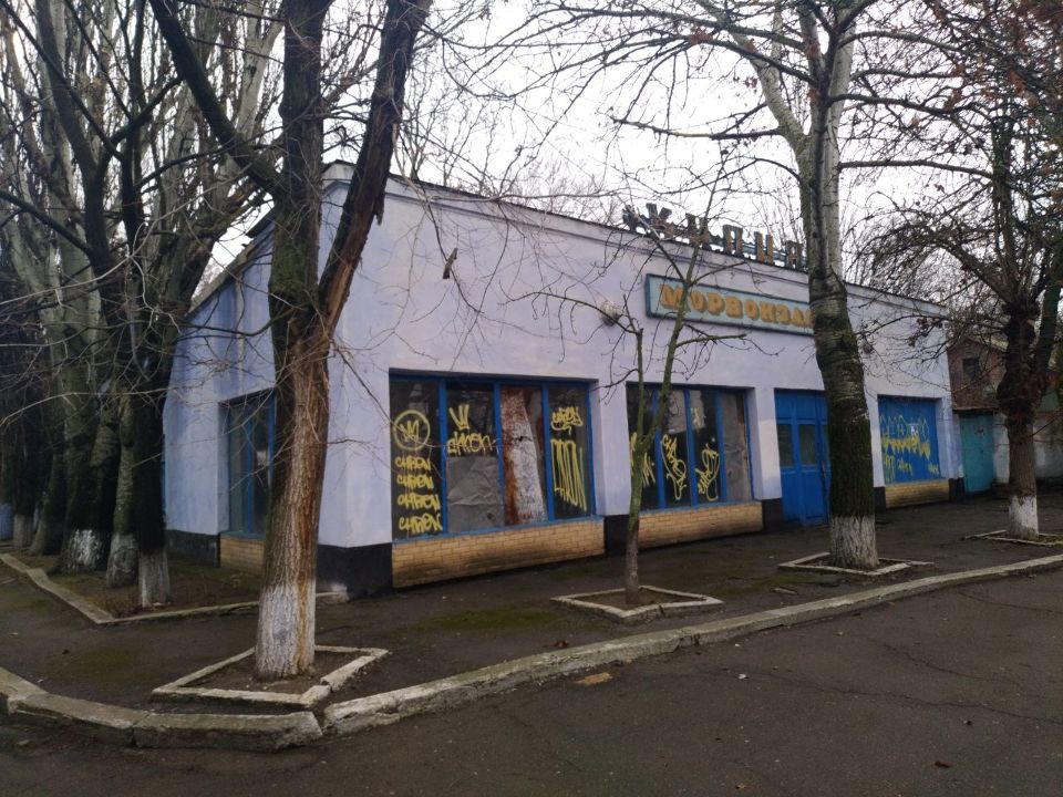 6/100 частин комплексу  будівель та споруд, загальною площею 340,6 м.кв., за адресою: Одеська область, м. Кілія, вул. Железнякова, буд. 4