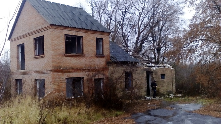 Адмінбудівля, загальна площа: 111,9 кв.м., місцезнаходження майна: Рівненська область, Демидівський район, с. Новий Тік, вул. Центральна, 2в