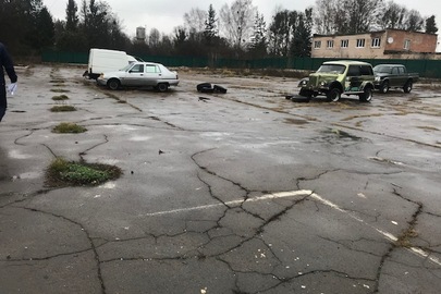 Стоянка для автомобілів, загальна площа: 6000 кв.м., місцезнаходження майна: Рівненська область, Рівненський район, с. Велика Омеляна, вул. Авіаторів, 5а