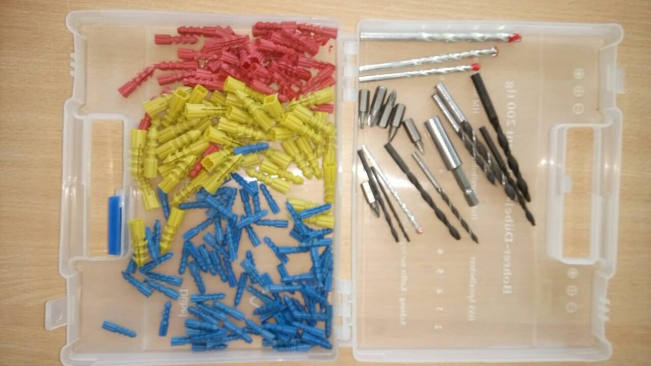 Аукціон із різнотипних товарів в кількості 4 позицій