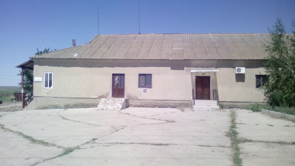 Нежитлова будівля 