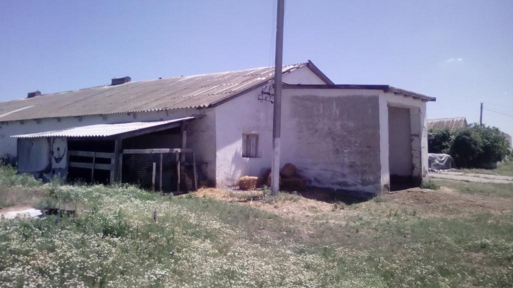 Нежитлова будівля 