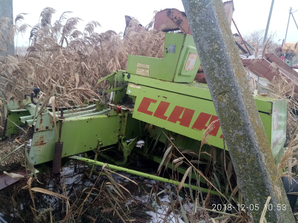 Прес-підбирач CLAAS MARKANT 40, заводський номер: 21011901, 2001 року випуску
