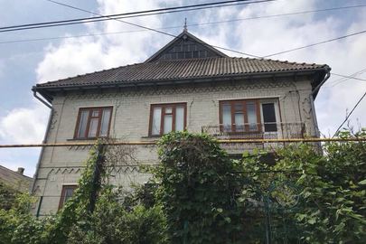 ІПОТЕКА. Житловий будинок з надвірними будівлями та спорудами, загальною площею 146,1 м.кв., за адресою: Одеська область, смт Тарутине, вул. Радісна, 11