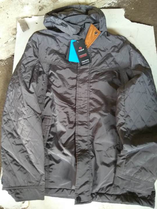 Куртки чоловічі в кількості 21 шт