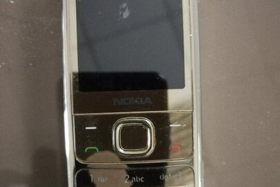 Мобільний телефон Nokia 6700с