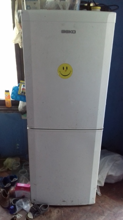 Холодильник BEKO CSA30000 класу SN