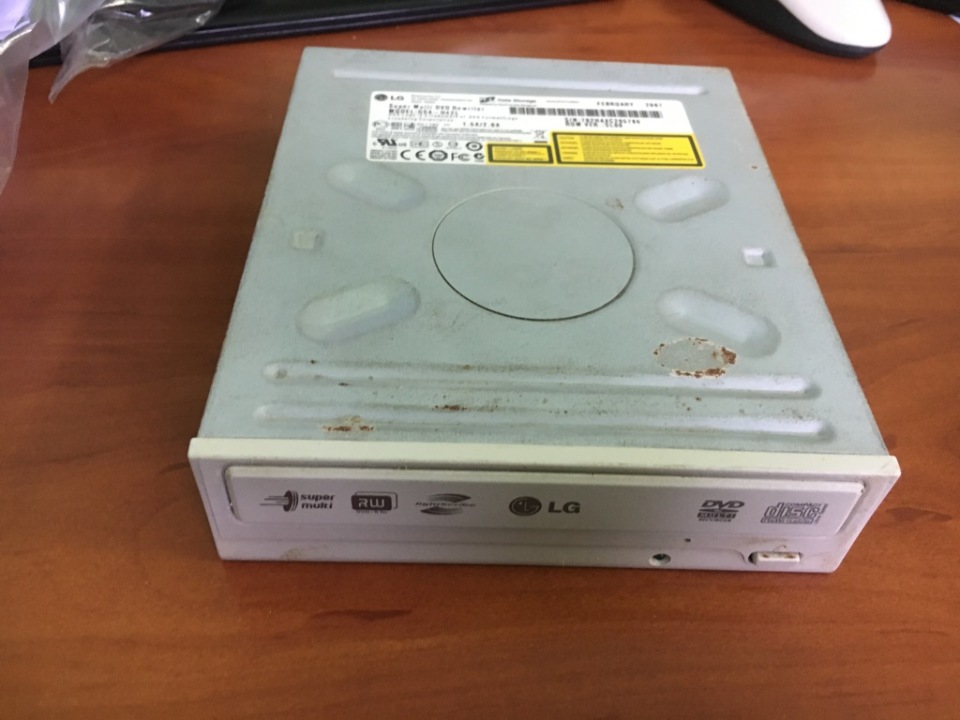 DVD дисковод фірми LG модель GSA H42L Super Multi 