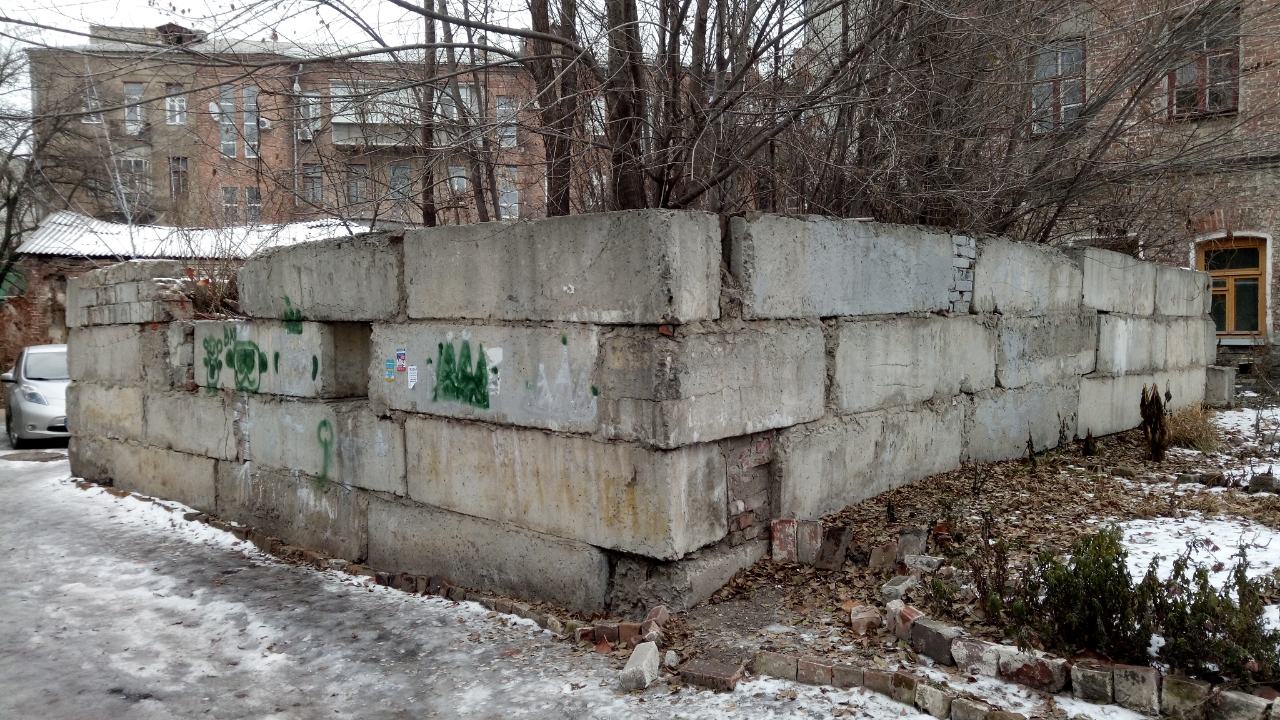 Нежитлова будівля літ. Н-1 загальною площею 156,5 кв.м., що знаходиться за адреосю: м. Харків, пр. Московський,35