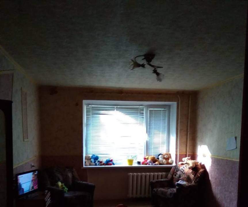 1/2 частина двокімнатної квартири загальною площею 48,4 кв.м., що знаходиться за адресою: Харківська обл., м.Красноград, 3-й мікрорайон, б.11, кв.26