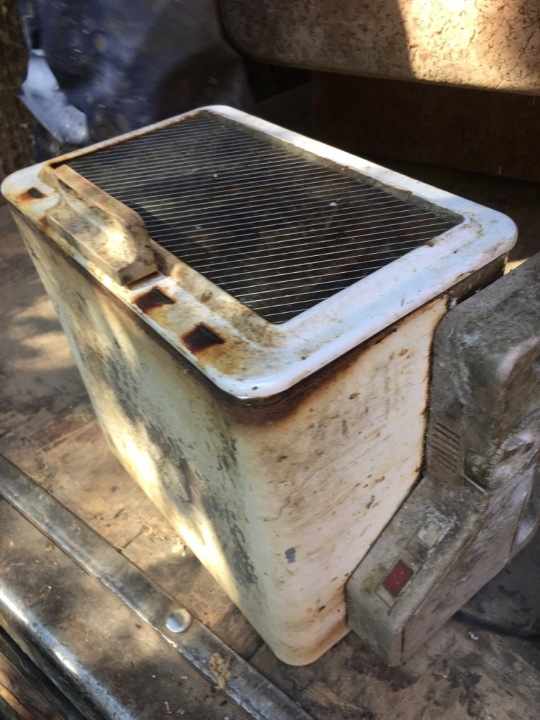 Електродуховка МХ-893MR сірого кольору