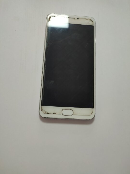 Мобільний телефон марки «MEIZU», IMEI – відсутній, білого кольору, б/в