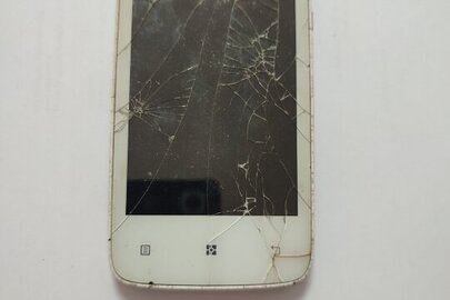 Мобільний телефон марки «LENOVO» А-390, IMEI – стертий, без батареї та задньої кришки, білого кольору, б/в