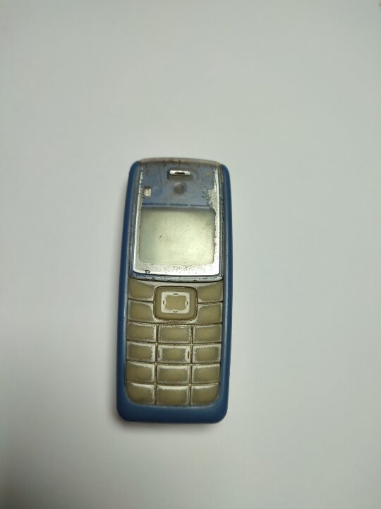 Мобільний телефон марки «Nokia», Imei: 358377008095440 із сім-картою «Київстар», синьо-білого кольору, б/в