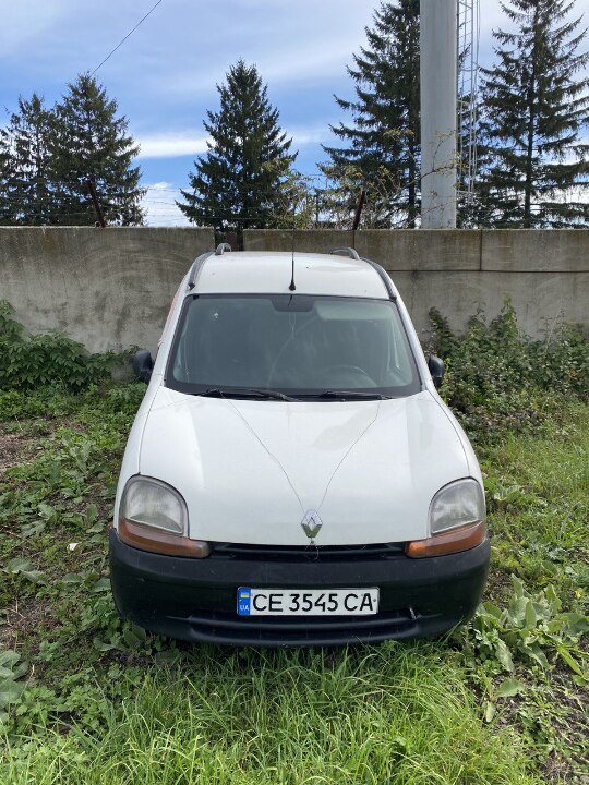 Автомобіль марки RENAULT, модель KANGOO,  днз СЕ3545СА, ідентифікаційний номер (VIN) VF1FC0JAF27187237, 2002 р.в., білого кольору