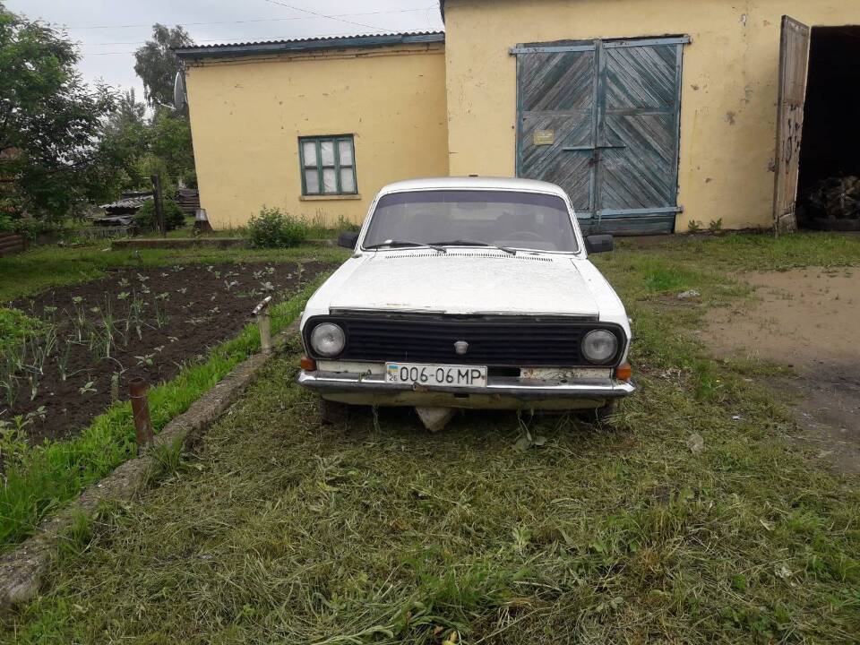 Автомобіль седан легковий ГАЗ 2411 1991 р.в., ДНЗ: 00606МР