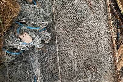 Конфіскація майна за виконавчим листом: ятер креветочний довжиною 10м., висотою 30см., вічко 6 мм., б/в