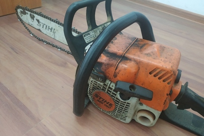 Бензопила марки STIHL MS180