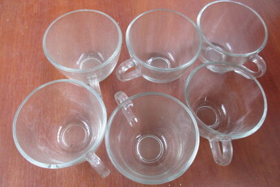 Кружки скляні для чаю в кількості 6 шт