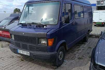 Колісний транспортний засіб - MERCEDES-BENZ 208D, VIN/Номер шасі (кузова, рами): WDB6013621P233607, д.н. СЕ1577EB, 1992 р.в., синього кольору