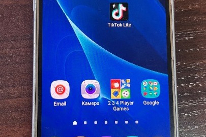 Конфісковане майно за рішенням суду: мобільний телефон б/в, марки "SAMSUNG" модель SM-J320FN, IMEI 352337/08/150077/9, S/N:R58H636V2CF