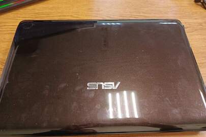 Конфіскація за ухвалою суду: ноутбук марки ASUS model X52N із зарядним пристроєм, б/в