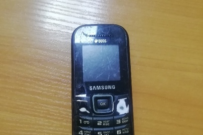 Мобільний телефон "Samsung", IMEI:встановити не вдалось