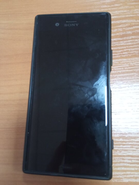 Мобільний телефон марки «Sony» IMEI 1-358351084954648, 2-358351084954655, б/в