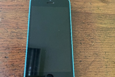 Мобільний телефон торгівельної марки "Аpple" 5 c, модель А1456, в синьому корпусі, б/в