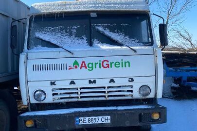 Вантажний автомобіль марки КАМАЗ модель 5320, ДНЗ ВЕ8897СН, 1988 року виробництва, білого кольору, VIN  XTC532000J0317214