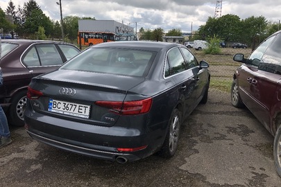 Транспортний засіб марки Audi A4, 2017 року випуску, ДНЗ: ВС3677ЕТ, № кузова WAUZZZF45HA118480, сірого кольору, об’єм двигуна 1985см. куб., вид пального бензин