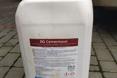 Хімічна речовина торговельної марки «DG Cementosol» 25 літрів, без ознак використання