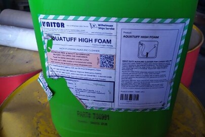 Хімічна речовина "AQUATUFF HIGH FOAM" – 2 каністри по 25 л./50 л., б/в