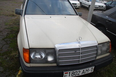 Автомобіль марки MERCEDES-BENZ 200D, 1986 року випуску, білоруський номерний знак 1802АН-1, номер кузову WDB124201A249352
