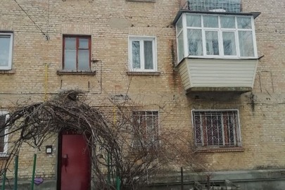 Двокімнатна квартира, загальною площею 43,0 кв.м., що знаходиться за адресою: вул. Смілянська, 102, кв. 4, м. Черкаси
