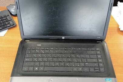 Ноутбук марки НР-650, темного кольору, б/в