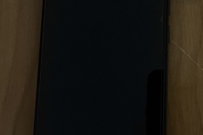 Конфісковане майно за рішенням суду: мобільний телефон Motorola moto е40 ІМЕІ 1: 357685972450990, ІМЕІ 2: 357685972451006/13, ICCID 1: 8938001140706544299F, ICCID 2: 8938003992815097579F, з двома сім-картками, б/в