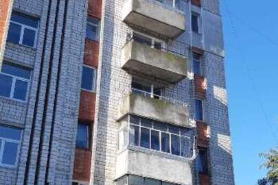 1/4 частки чотирикімнатної квартири загальною площею 74,1 кв.м., яка знаходиться за адресою: Львівська обл., м.Львів, вул.Медової Печери,буд.38,кв.40