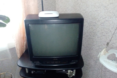 Телевізор марки "Funai", чорного кольору, 1995 року випуску