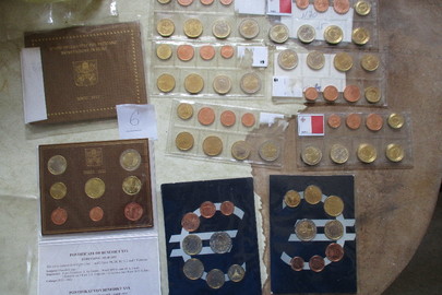 Колекційні монети держав Євросоюзу в колекційних файлах (монети із жовтого, білого та червоного металу), 80 монет, 10 файлів