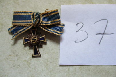 Материнська медаль (мала) 1938 рік, 1 медаль