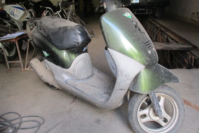 Скутер "Honda Dio Fit", реєстраційний номер відсутній, зеленого кольору 