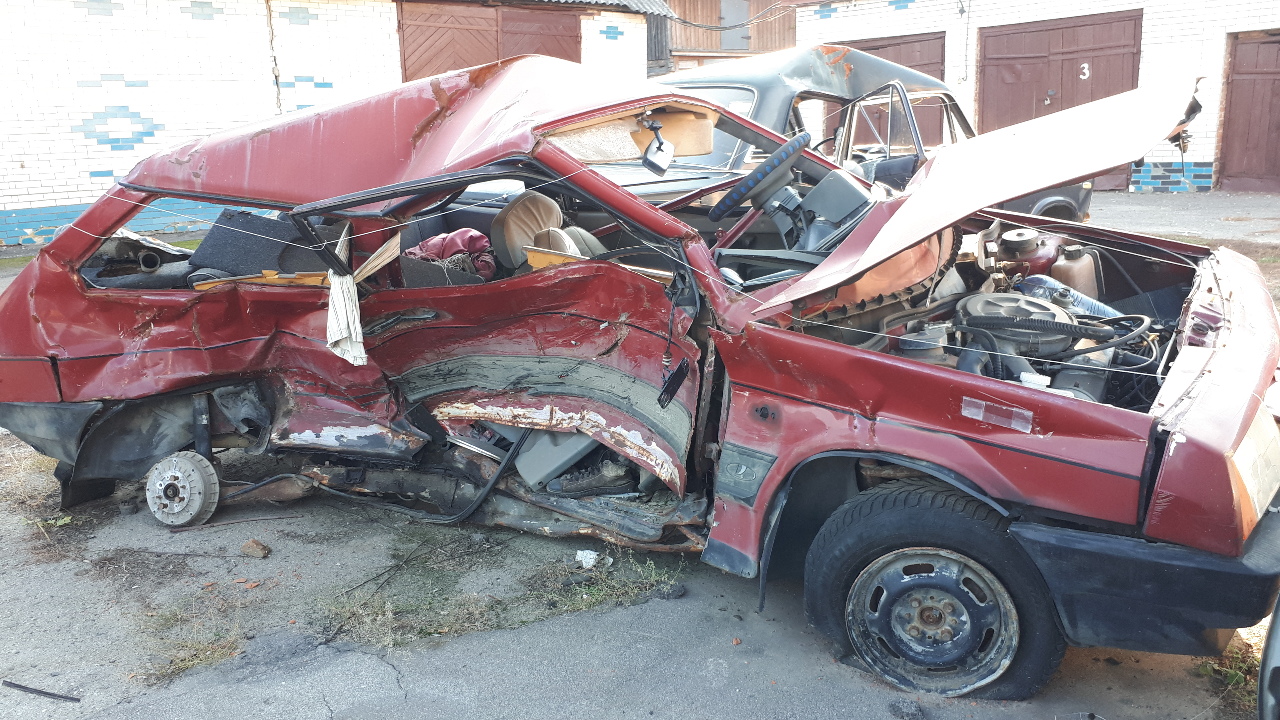 Автомобіль ВАЗ 2108 (загальний легковий хетчбек-В), 1990 р.в., реєстраційний номер ВМ7916АН, кузов № ХТА210800М0858467